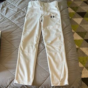 Under Armour baseball Pants, YM, Loose fit